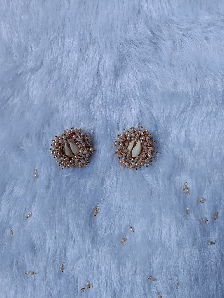 Cowrie Loreal Earring