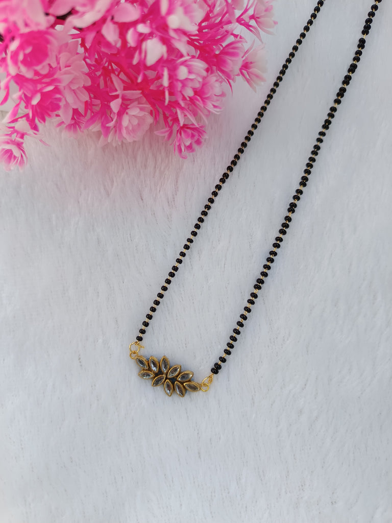 Half Kundan Mangalsutra