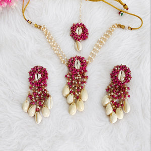 Pink Cowrie Pearl Set