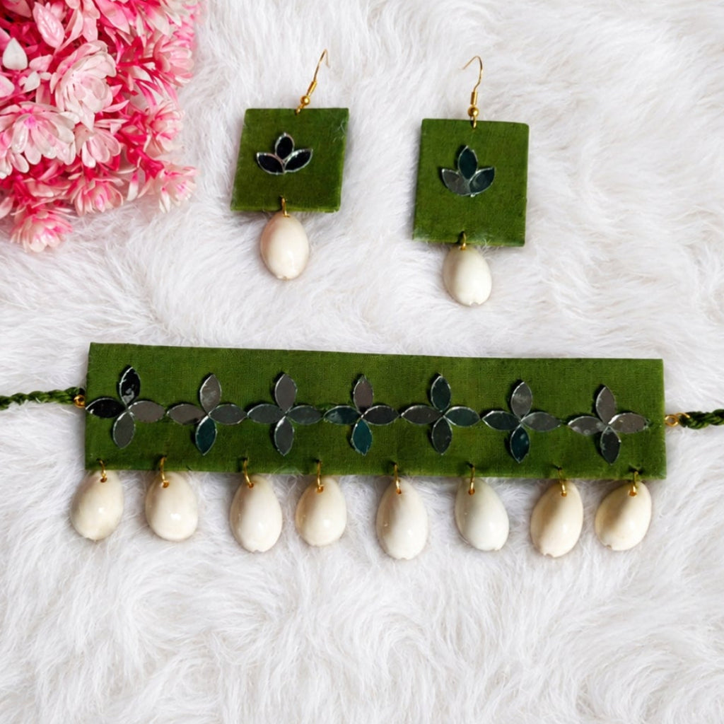 Green Mirror Choker Set