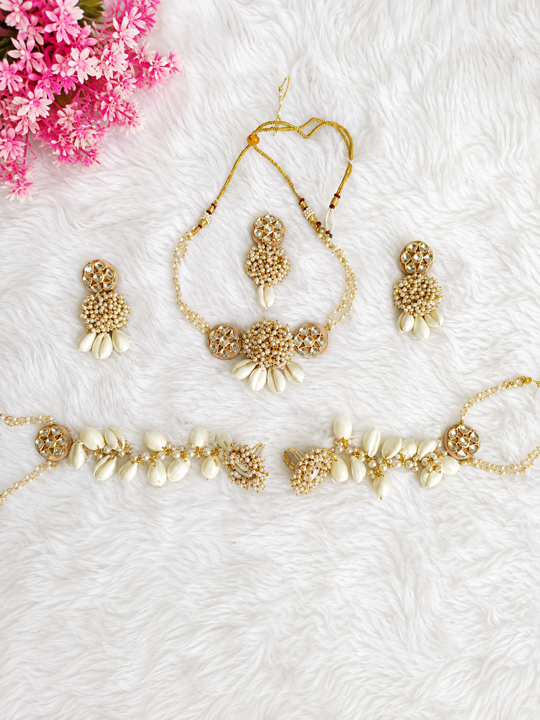 Traditional Cowrie Jewellery Set