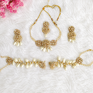 Royal Shell Kundan Set