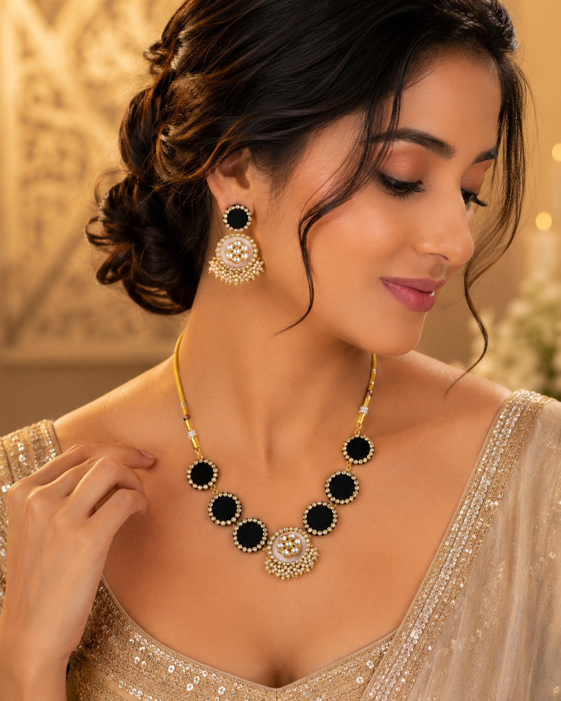 Elegant Circle Statement Set