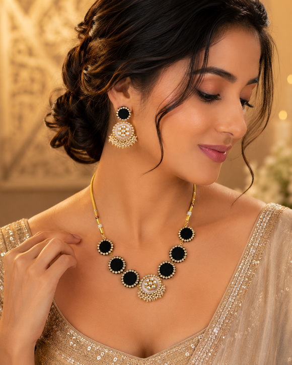 Elegant Circle Statement Set