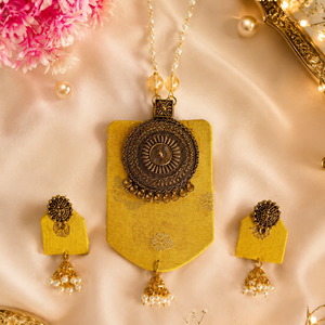 Antique Charm Pendant Set